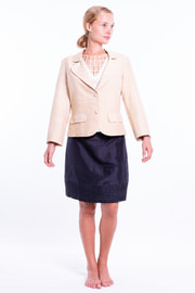 beige blazer in lotus fiber and natural silk, notched-collar and covered buttons, decorative flap pockets, front