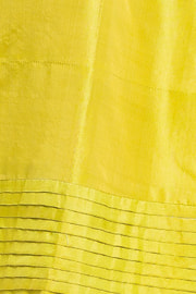 yellow, green short sleeves dress in natural silk, raised boat neckline, tulip-shaped, 5 horizontal panels